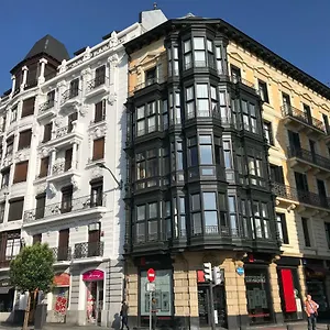 En El Centro De Apartamento Bilbao